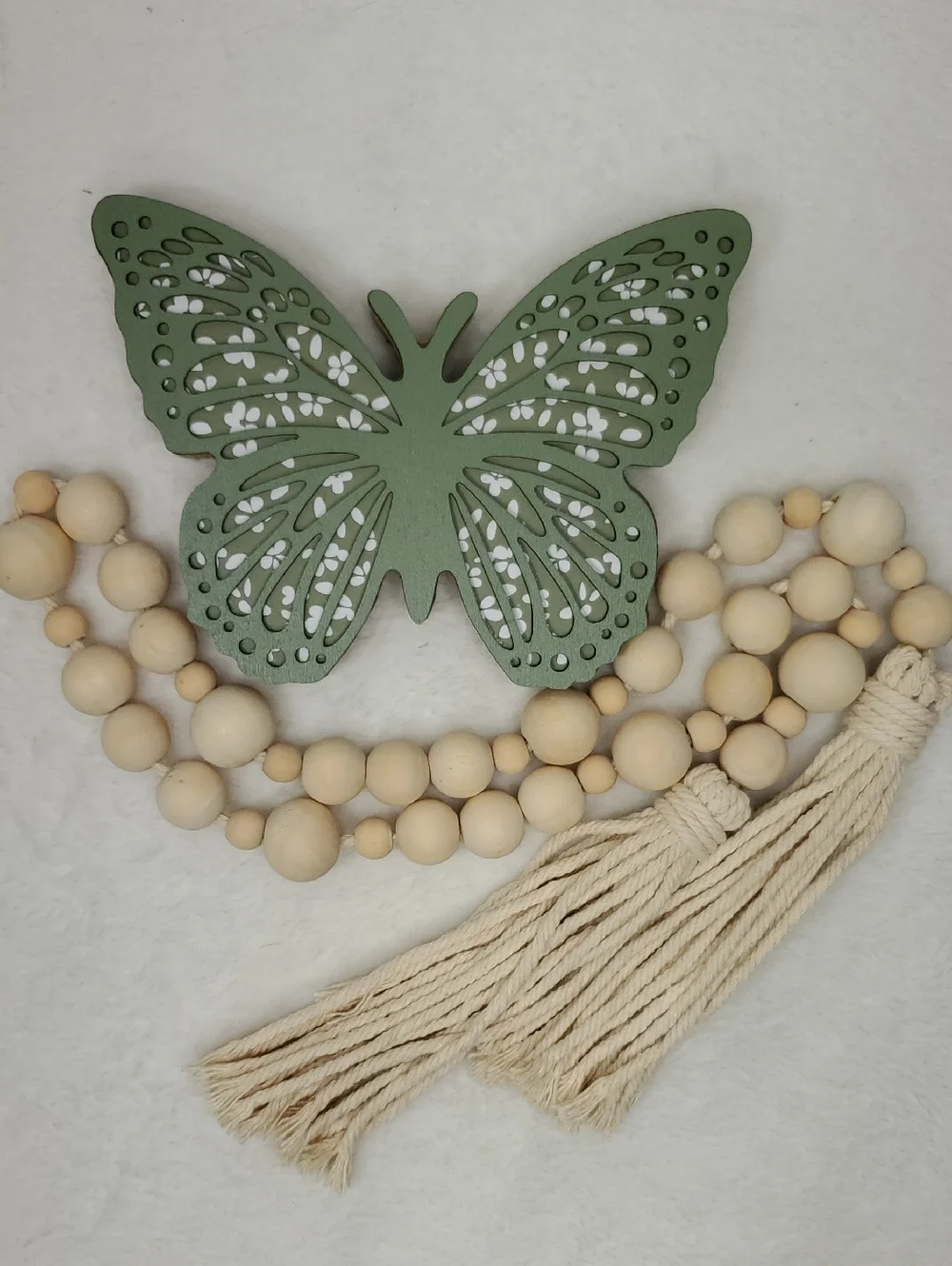 Green Decorative Freestanding Butterfly & Natural Beaded Garland NWT